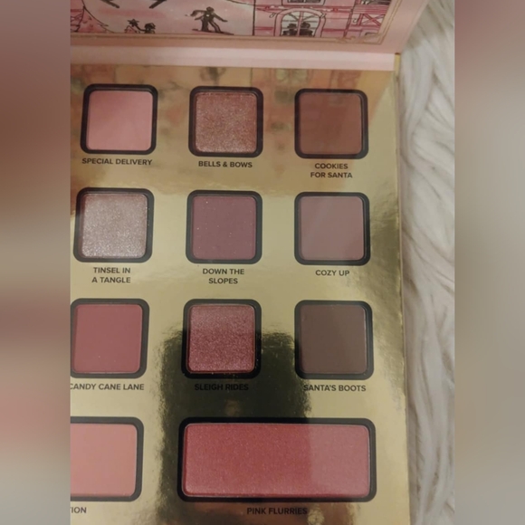 🎄FIRM! NWT TOO FACED CHRISTMAS IN THE ALPS LIMITED EDITION MAKEUP COLLECTION - Picture 10 of 12
